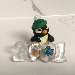 Vintage Hallmark Collectible Cool Decade 2001 Penguin Christmas Ornament